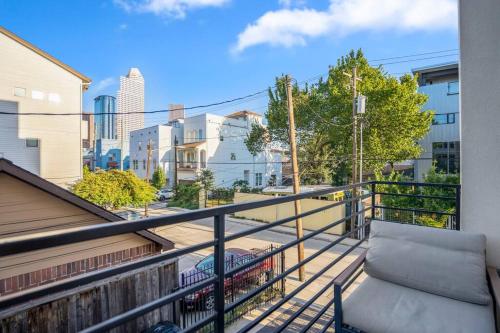 urban jungle retreat in the htx skyline