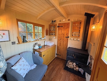 Shepherd Hut Glamping In Northumberland,,3 star