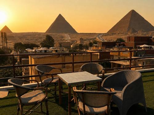 narmer pyramids view
