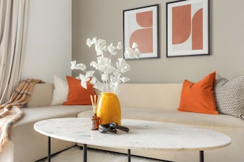 silkhaus waters edge tower yas island