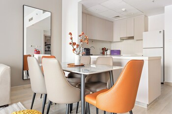 Silkhaus Waters Edge Tower - Yas Island,,3 star