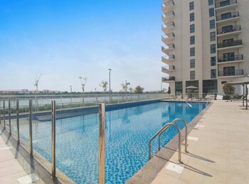 silkhaus waters edge tower yas island