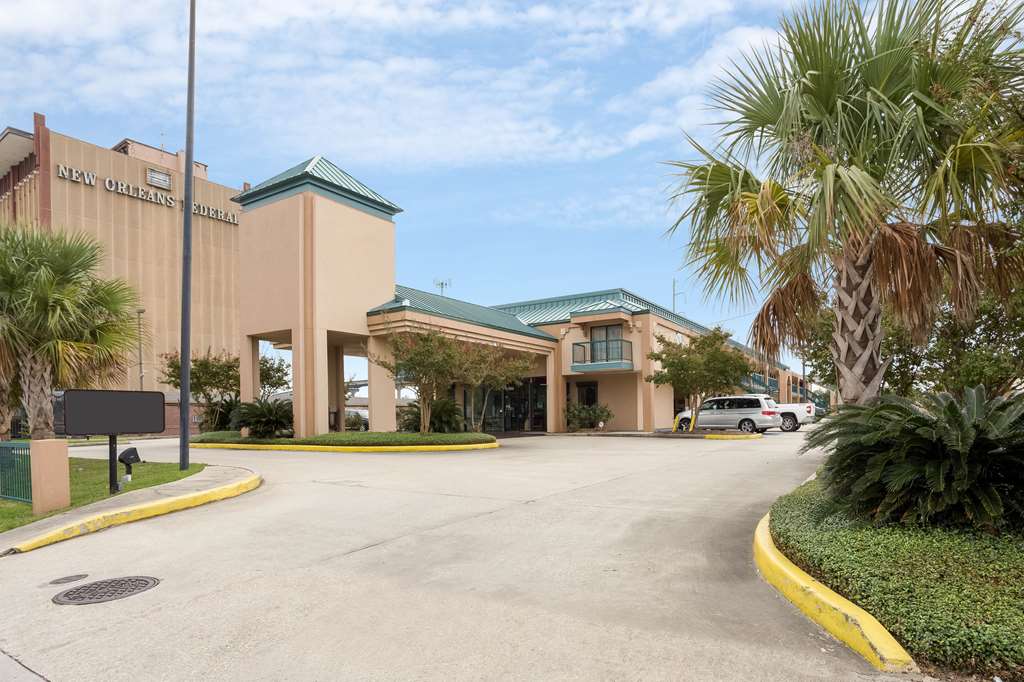 rodeway inn and suites