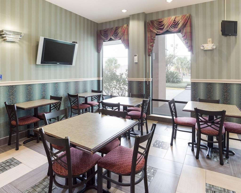 rodeway inn and suites