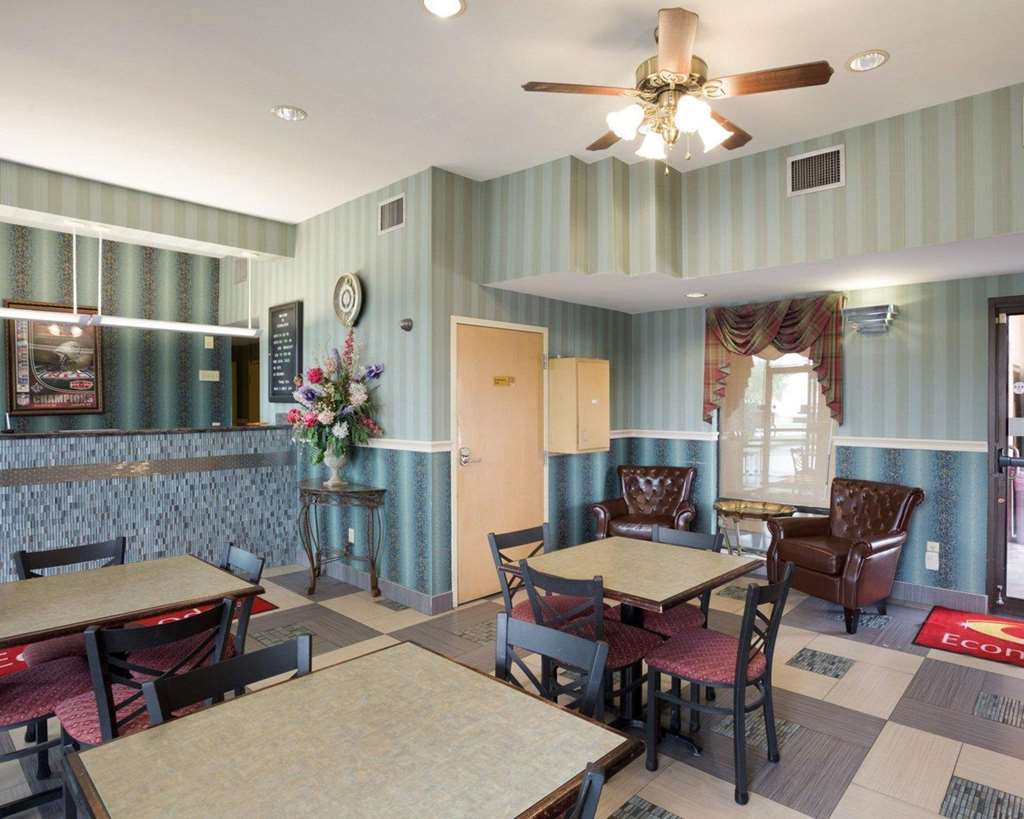 rodeway inn and suites
