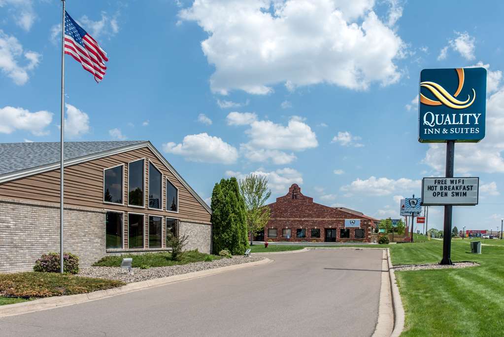 quality inn and suites