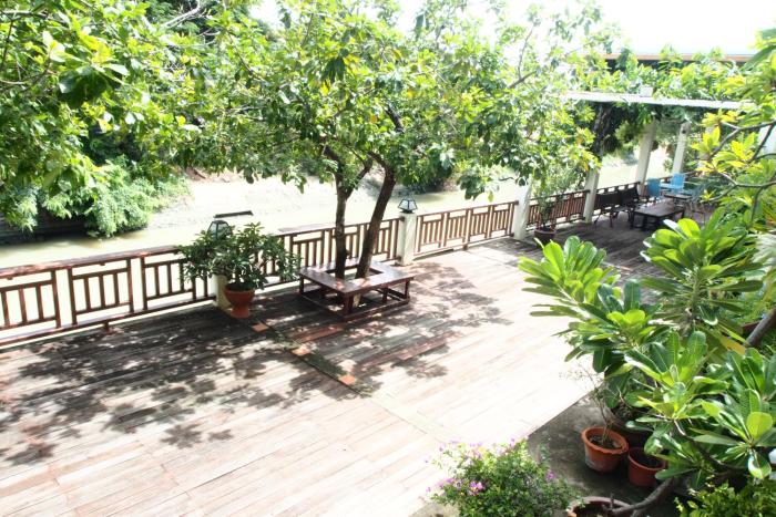 romyen cafe homestay