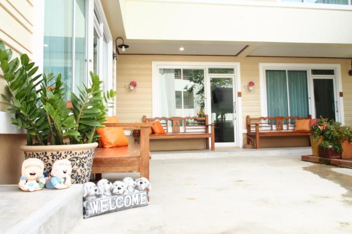 romyen cafe homestay