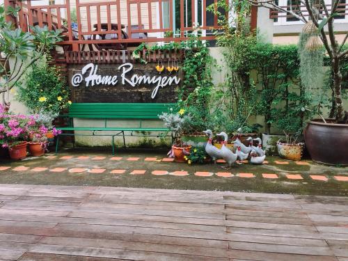 romyen cafe homestay
