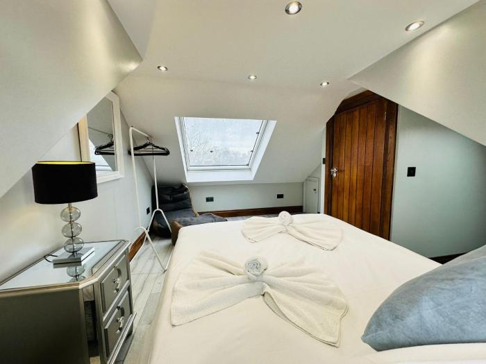 spacious 6 bed house in wembley