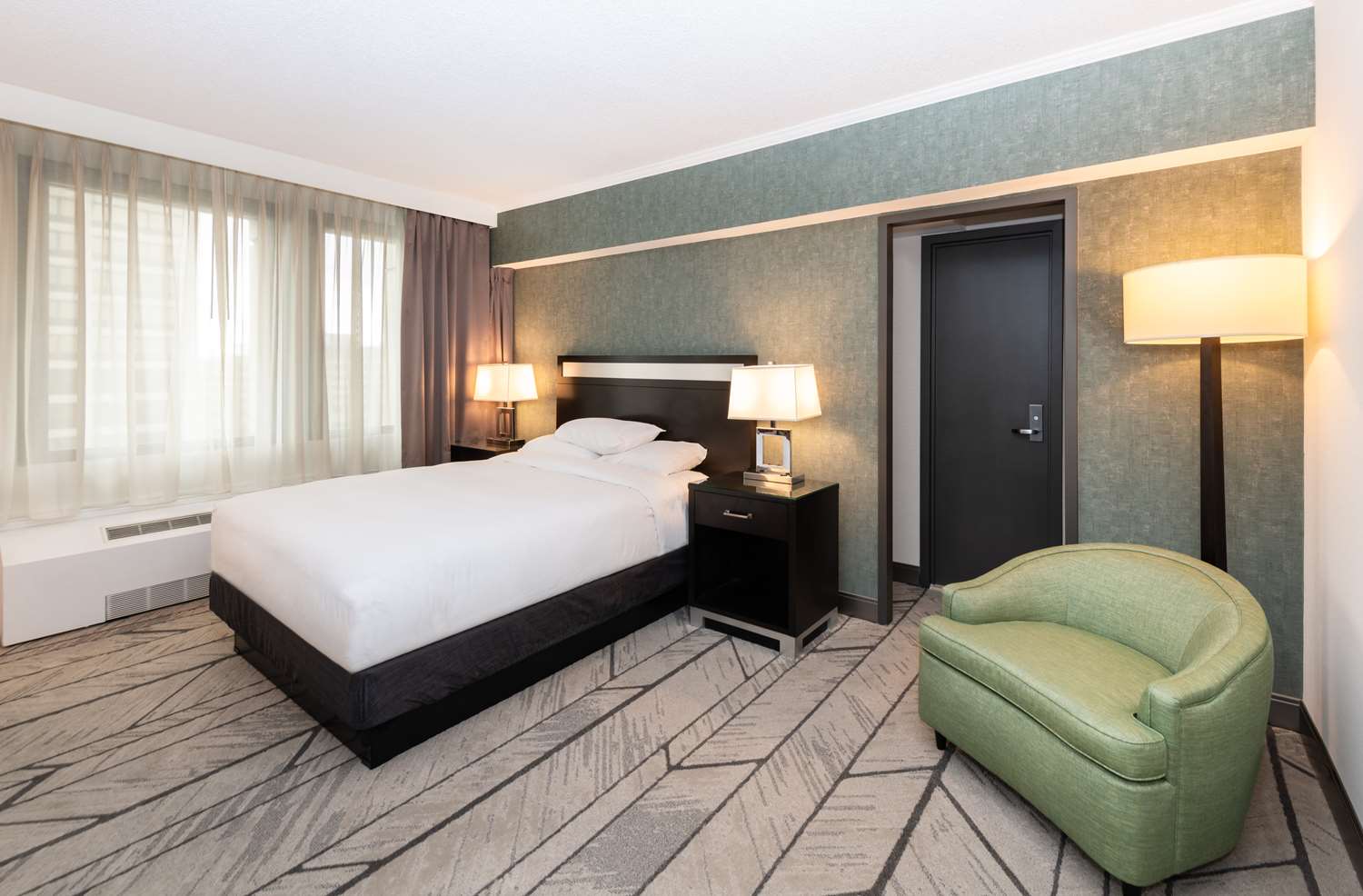doubletree by hilton newark penn station