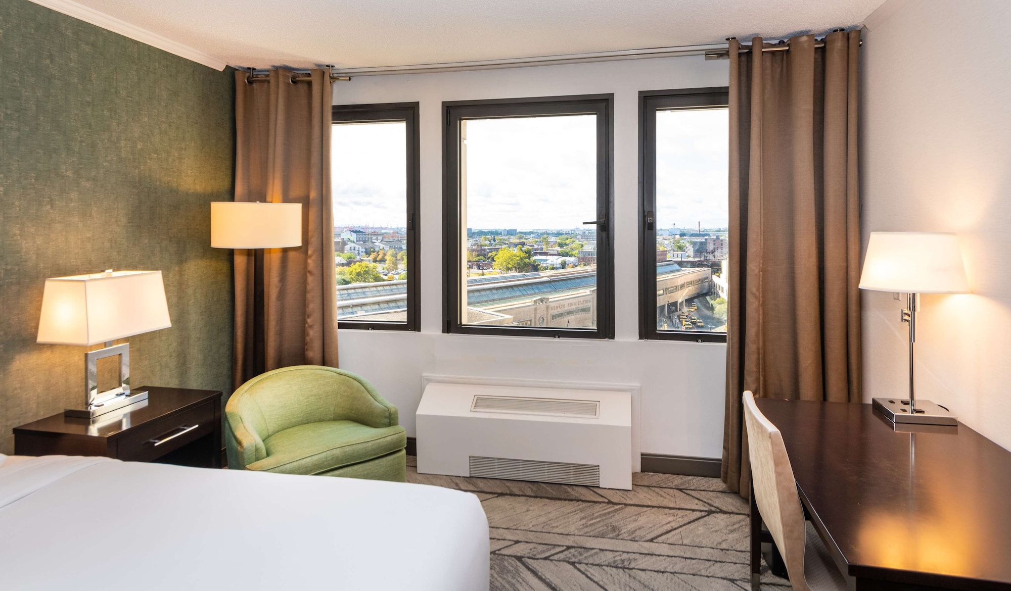 doubletree by hilton newark penn station