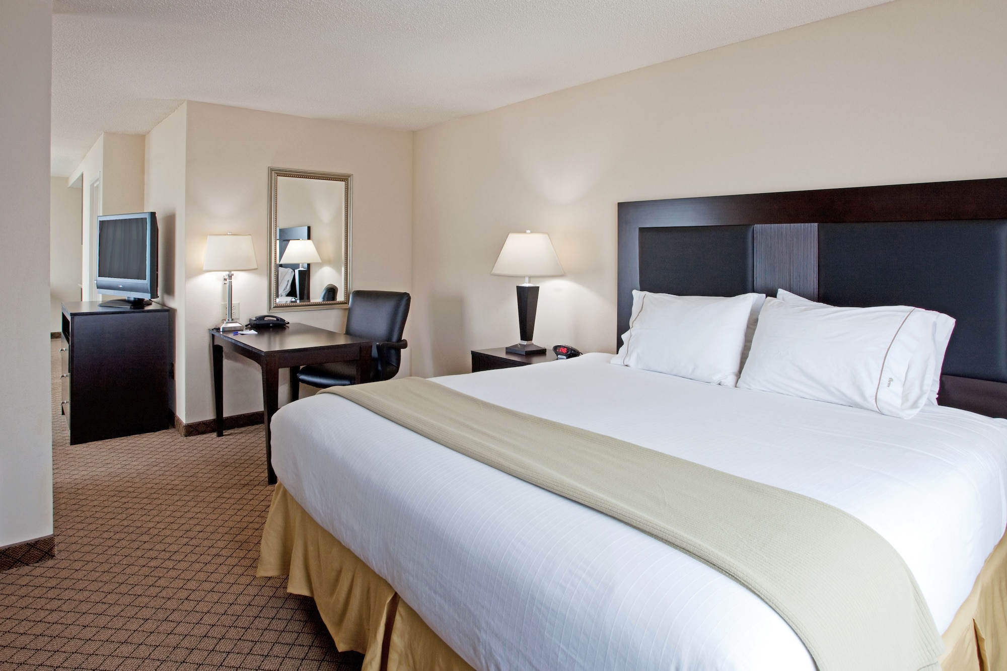 holiday inn express and suites newberry by ihg