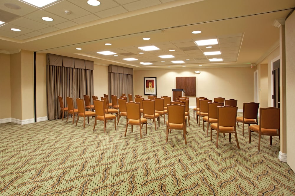 holiday inn express and suites newberry by ihg