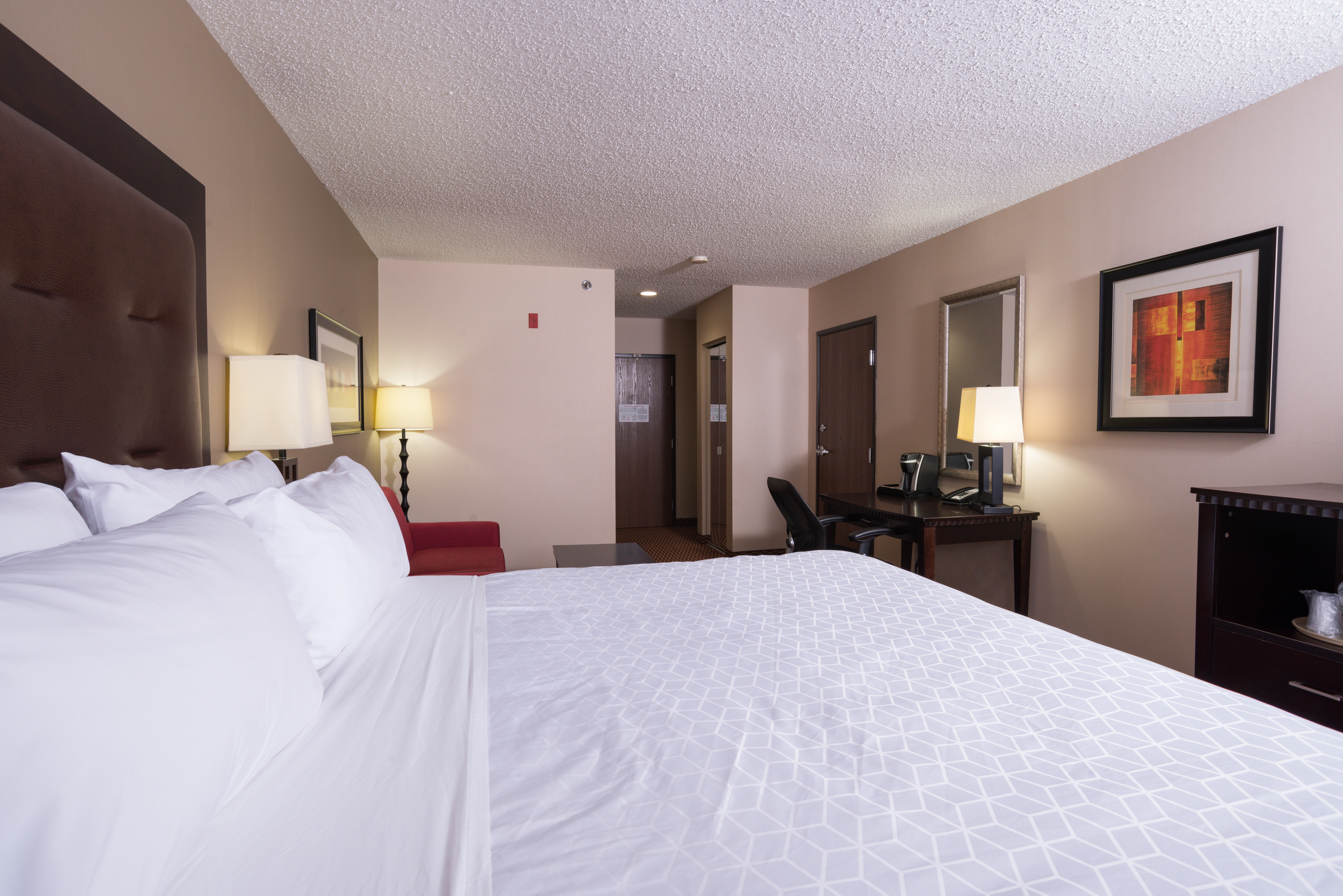 holiday inn express hartford newington by ihg