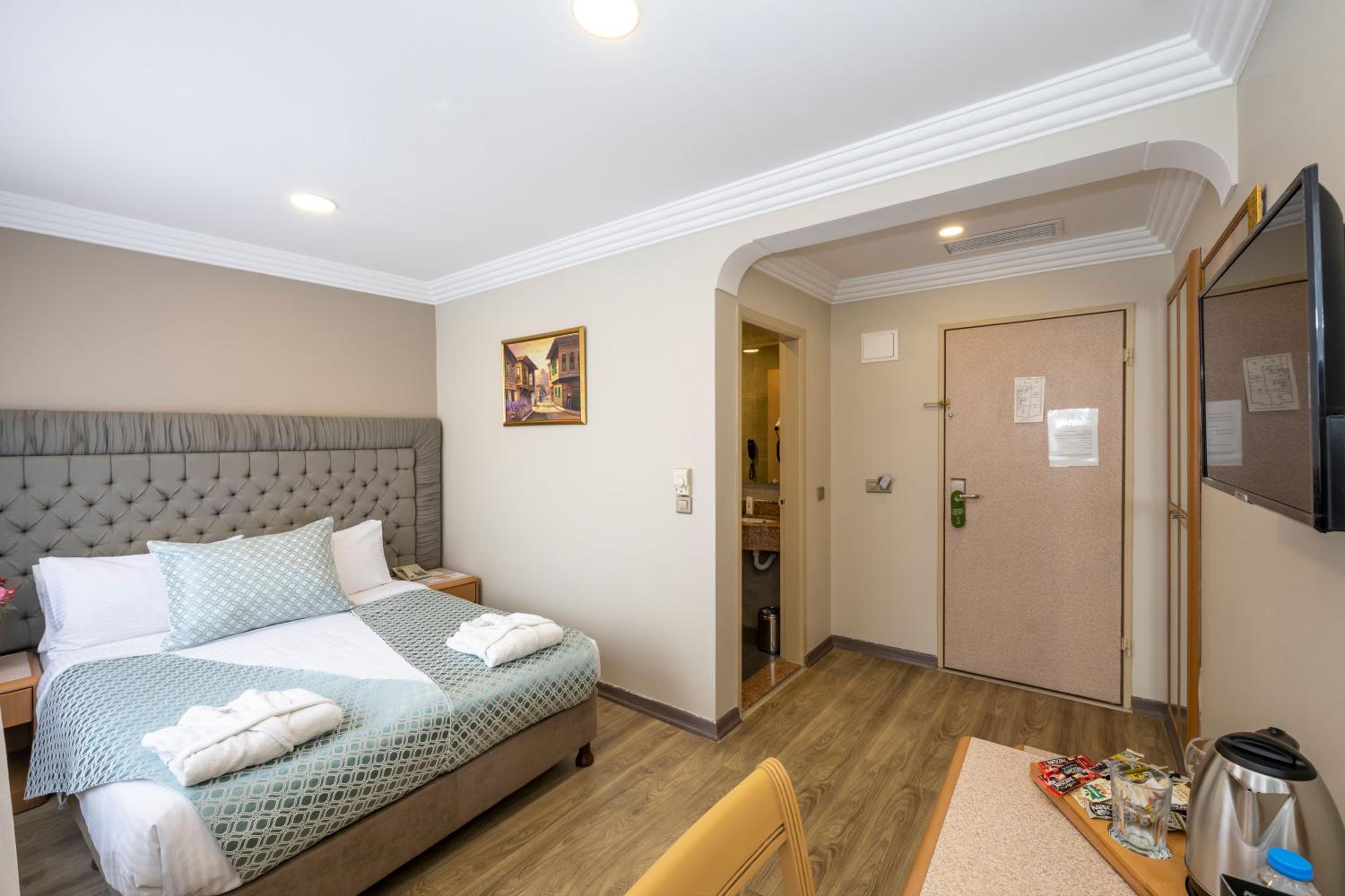 holiday inn express hartford newington by ihg