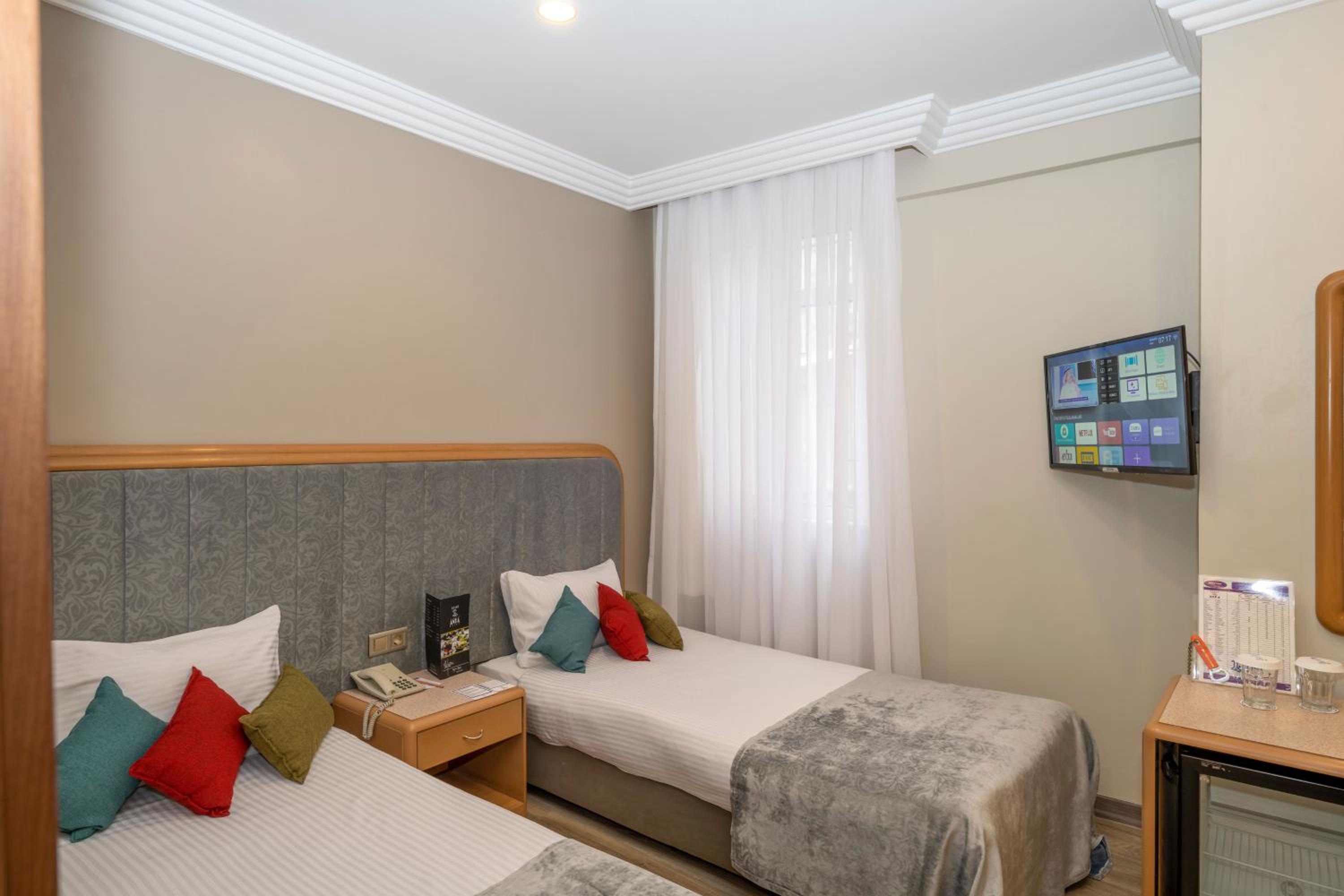 holiday inn express hartford newington by ihg