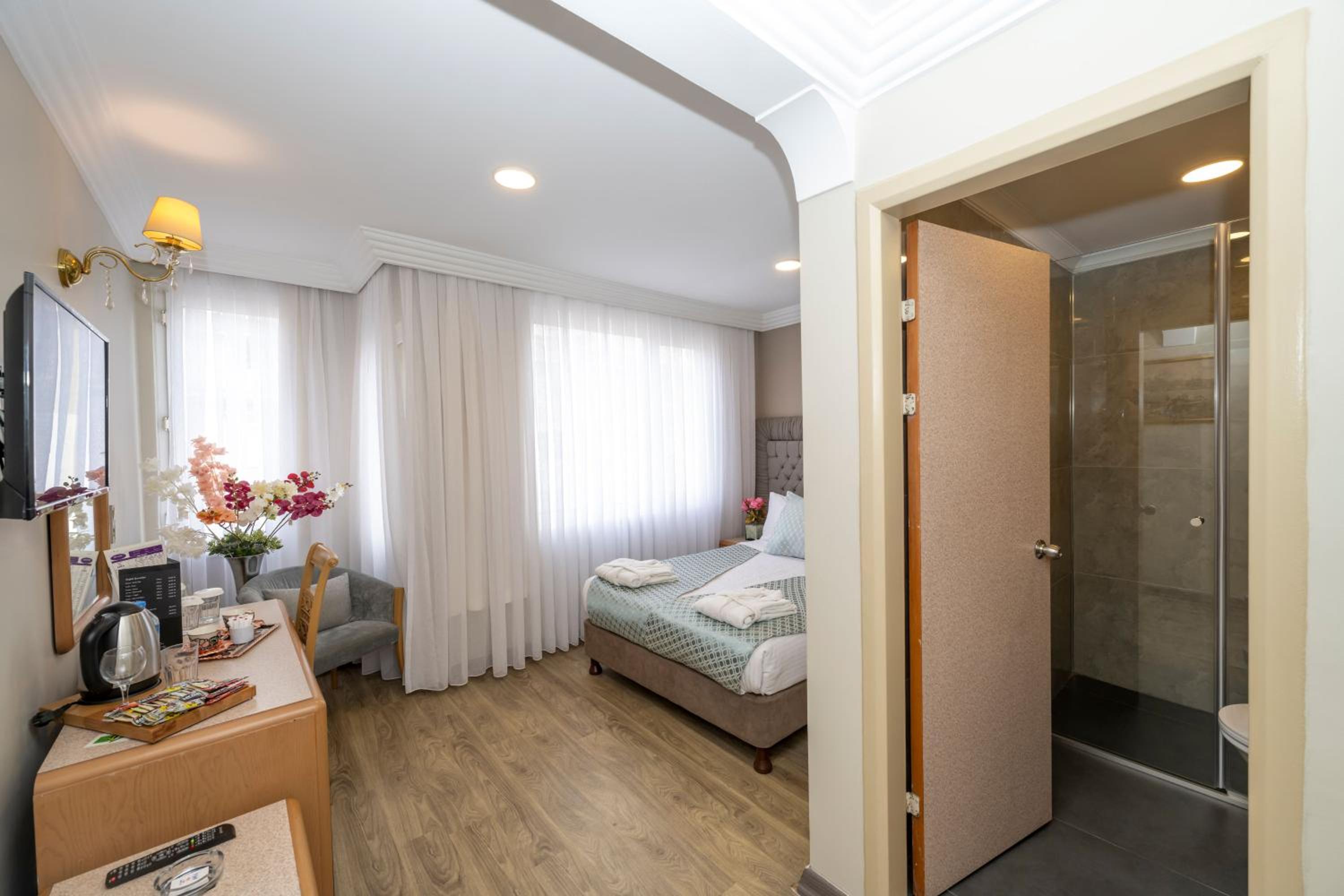 holiday inn express hartford newington by ihg