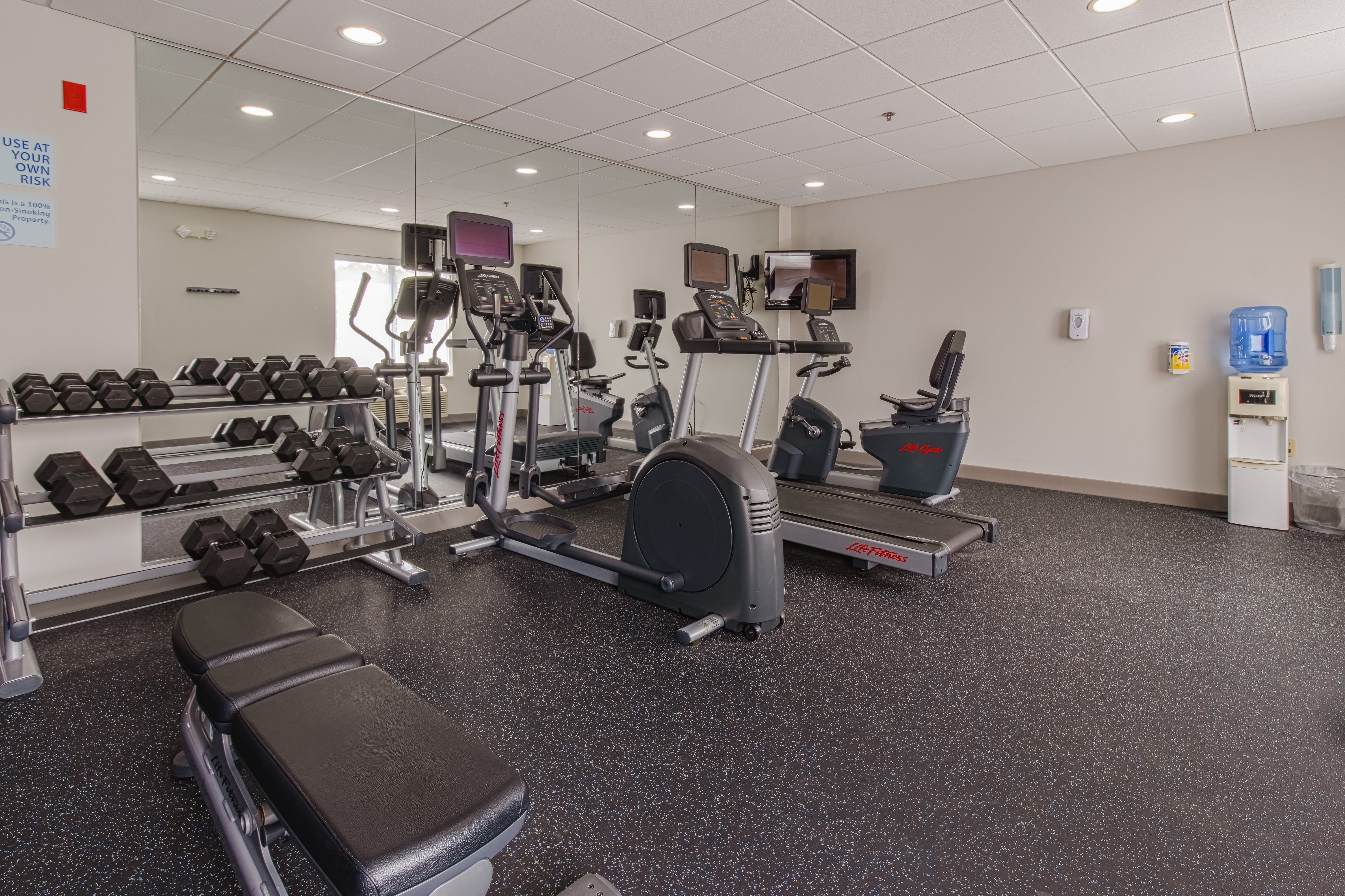 holiday inn express hartford newington by ihg