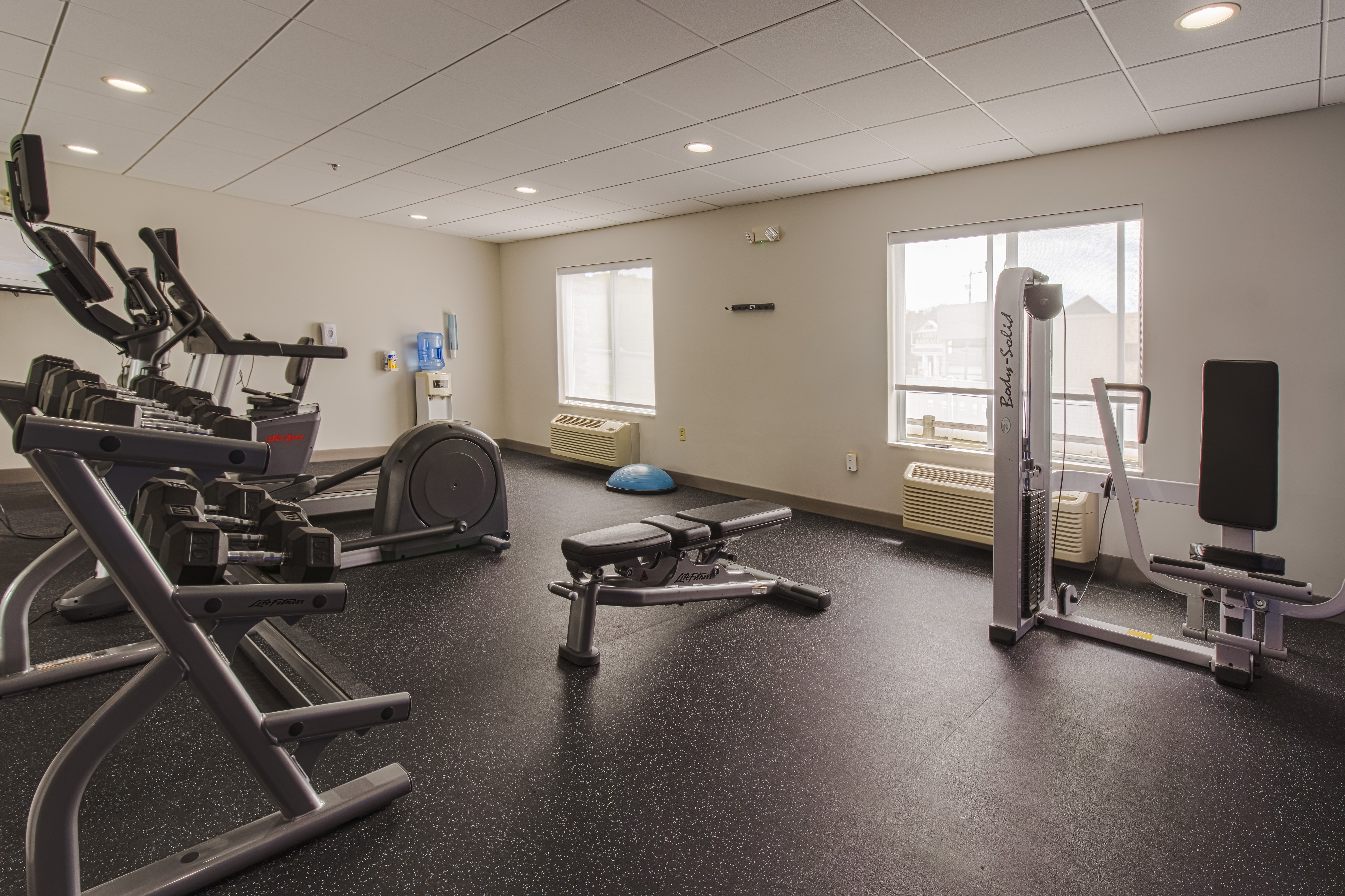 holiday inn express hartford newington by ihg