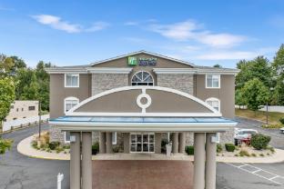 holiday inn express hartford newington by ihg