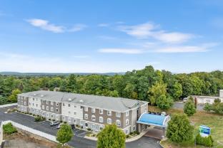 holiday inn express hartford newington by ihg
