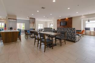 holiday inn express hartford newington by ihg