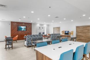 holiday inn express hartford newington by ihg