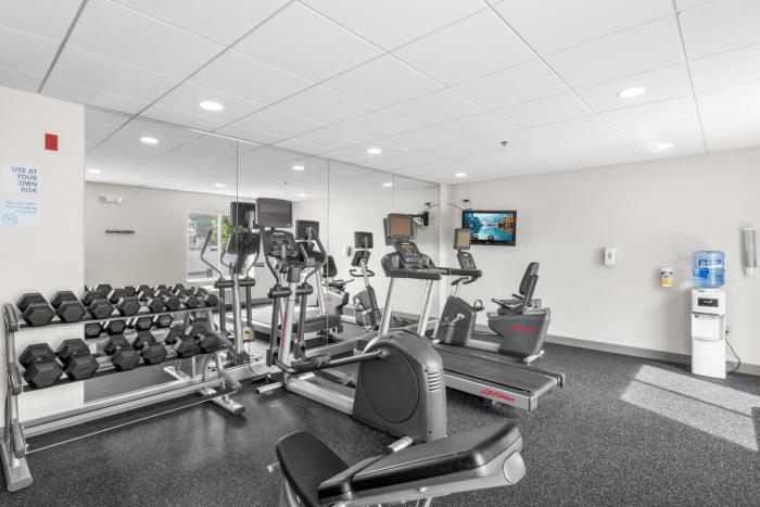 holiday inn express hartford newington by ihg