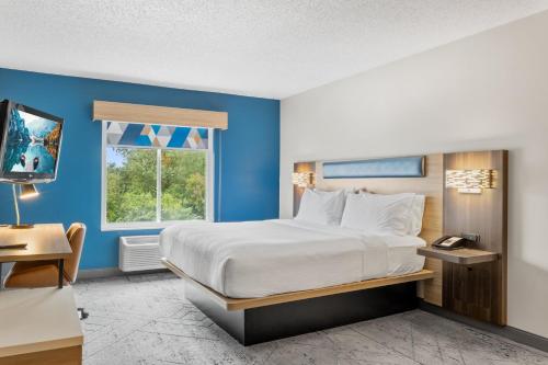 holiday inn express hartford newington by ihg