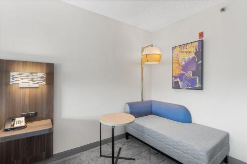 holiday inn express hartford newington by ihg