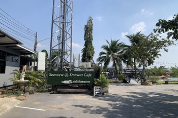 Ban Suan Bang Toei Homestay,,3 star