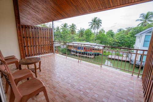 ban suan bang toei homestay