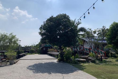 ban suan bang toei homestay