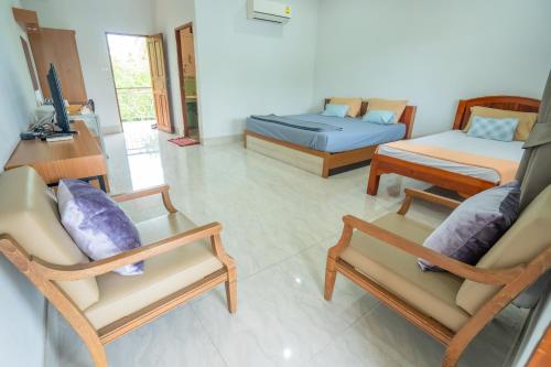 ban suan bang toei homestay
