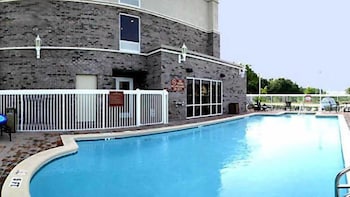 hampton inn jacksonville east regency square