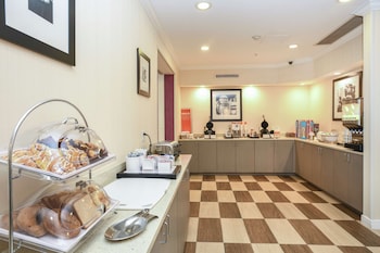 hampton inn jacksonville east regency square
