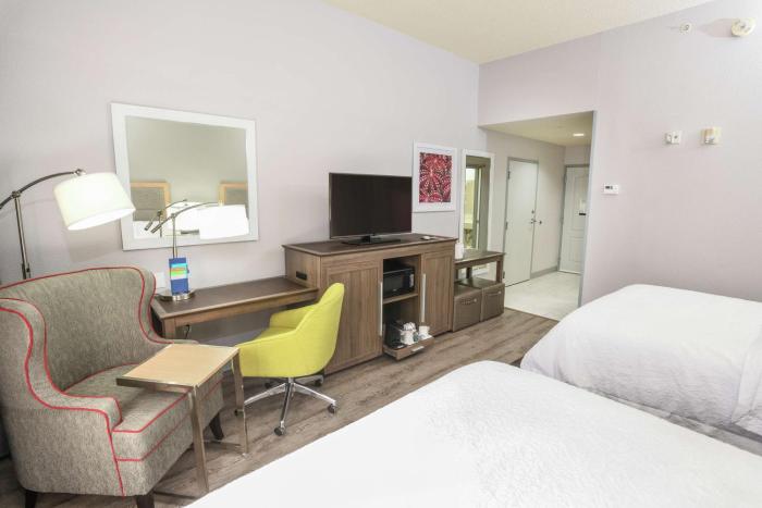 hampton inn jacksonville east regency square