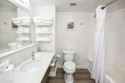 hampton inn jacksonville east regency square