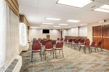 sleep inn and suites jacksonville near camp lejeune
