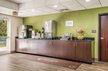 sleep inn and suites jacksonville near camp lejeune