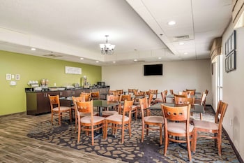 sleep inn and suites jacksonville near camp lejeune