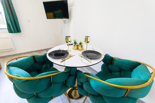 glm residences 2