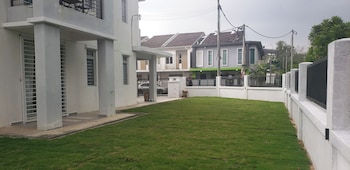 Teratak Teratai Homestay - Corner,,3 star