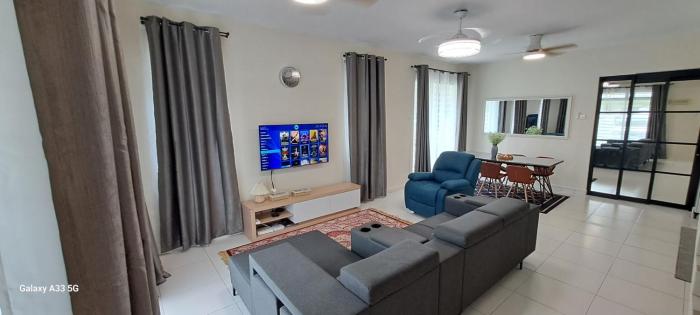 teratak teratai homestay corner