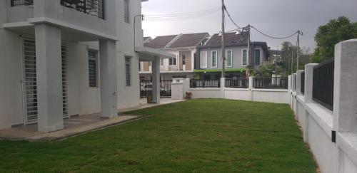 teratak teratai homestay corner