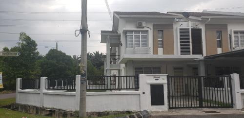 teratak teratai homestay corner