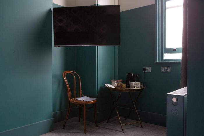 the crown rooms