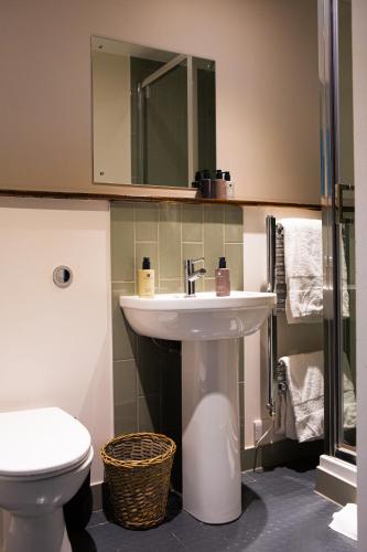 the crown rooms