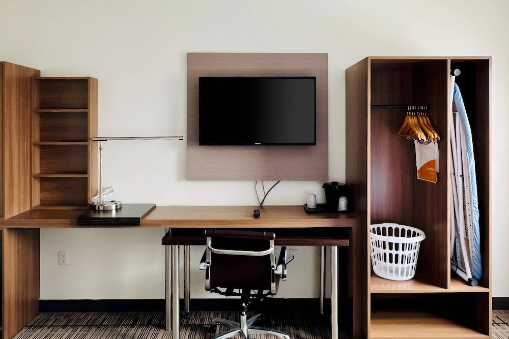 mainstay suites chambersburg east